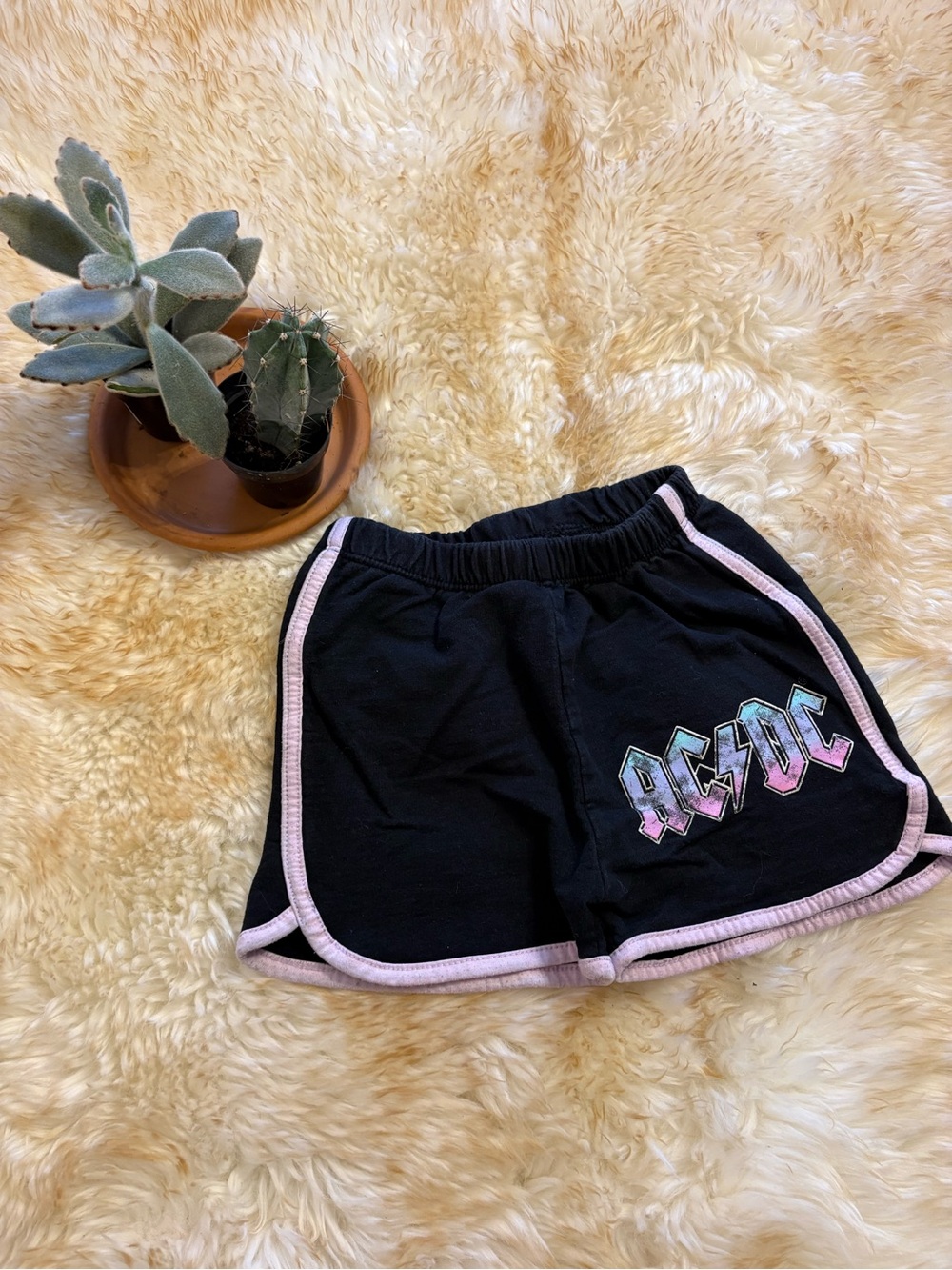 4T AC/DC gym shorts